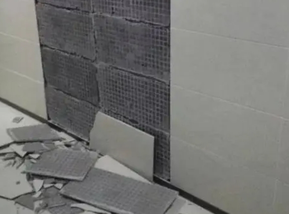 永寿瓷砖空鼓维修公司分享下永寿墙砖松动维修的知识